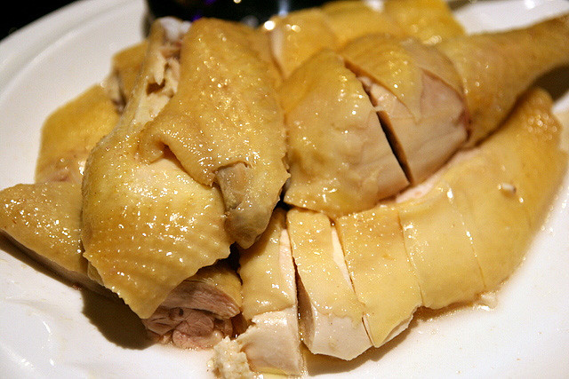 Steamed Kampong Chicken in Canton Style