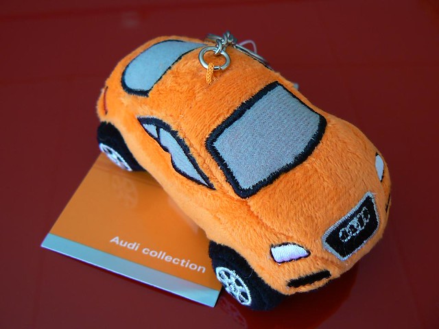 20101225 Heinrich the orange Audi TT even the Audi saleswoman didn't know 