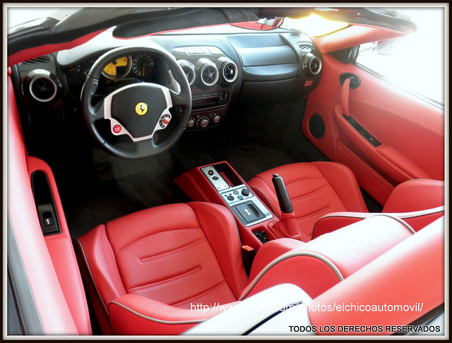Interior Ferrari F430 Spider Novitec Rosso