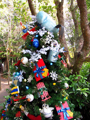 Donald's Christmas Tree