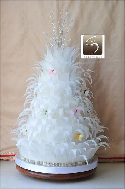 White feather wedding cake Perfect for a winter wedding
