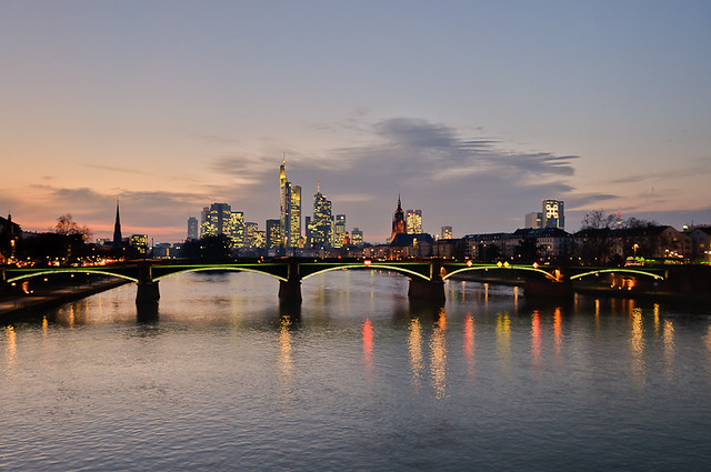 Frankfurt im Sonnenuntergang (HDR)