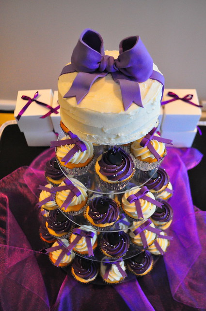 Black and purple wedding cupcakes Vanilla vanilla cupcake with alternating