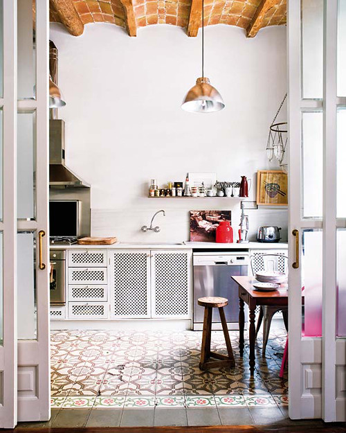 kitchen from decorator Montse Esteva who lives in Barcelona, Spain. Via Syle-files