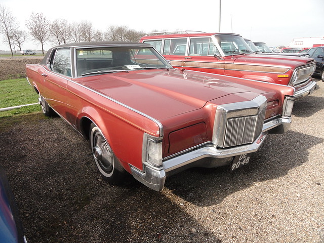 1969 Lincoln Continental Mark III 2 April 2011 Uithoorn Netherlands