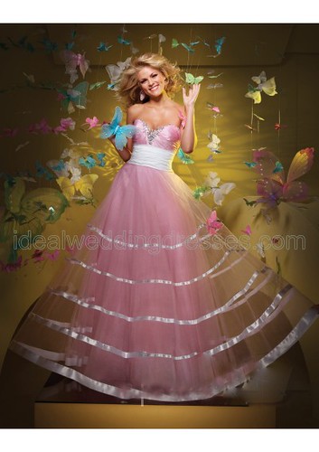 Taffeta Strapless Sweetheart Neckline Ball Gown with Gathered Bust and Wide Rouched Waistband and Tulle Overskirt with Satin Trim 2011 Hot Sell Prom Dress P-0292