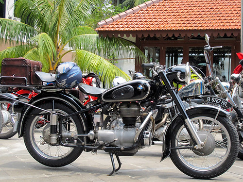 Motor Antique Club Indonesia _11