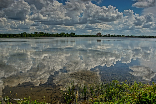 Nuages sur le Réservoir / Clouds On The Reservoir by guysamsonphoto