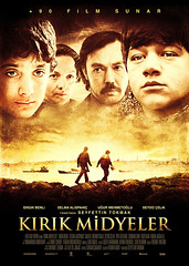 Kırık Midyeler (2012)