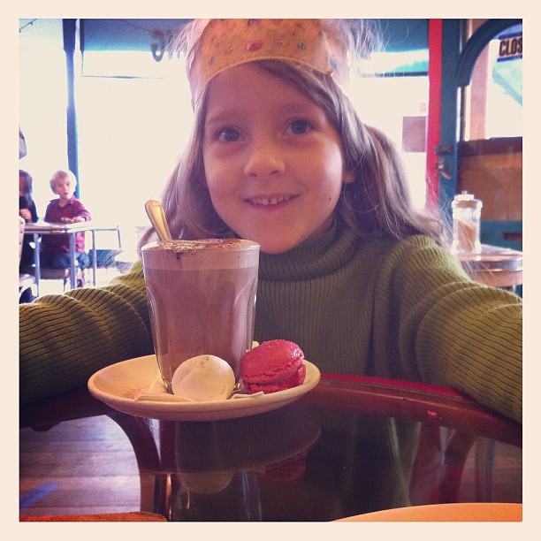 Cafe date with Little Owlet #loveher