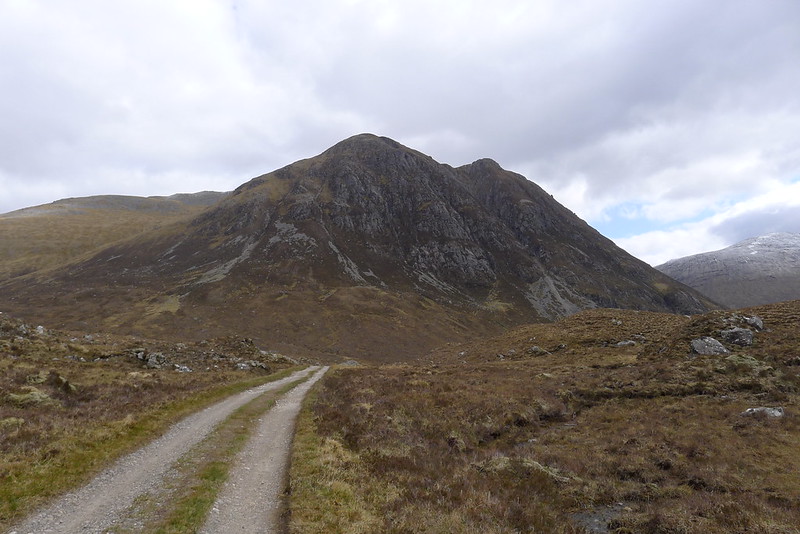 The track to Pollan
Buidhe