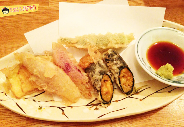 Tempura Tsunahachi - Shinjuku - Takashimaya - assorted tempura with uni