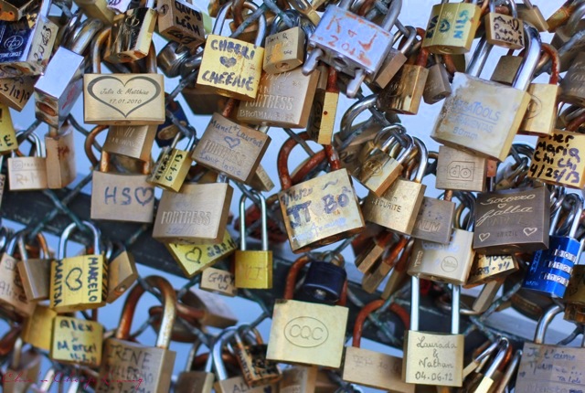 Paris Ponte des Arts locks by Chic n Cheap Living