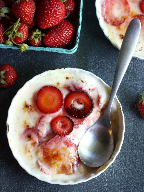 Strawberry-Yogurt Brulée