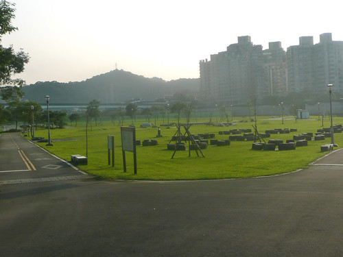 Riverside Park Opposite the Taipei Zoo