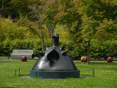DSCN9253 _ Sculpture Garden, De Young Museum, San Francisco