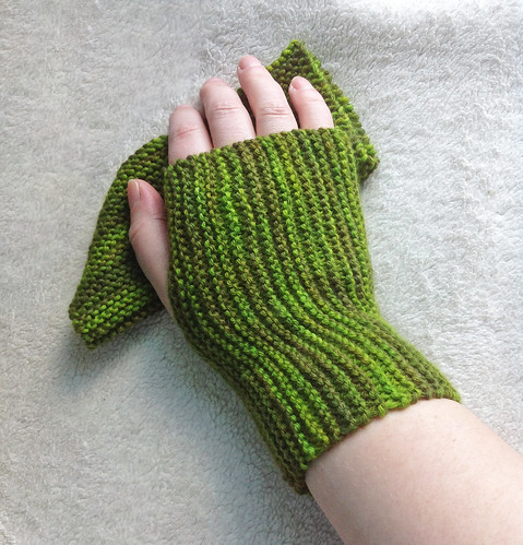Drizzle Mitts 01