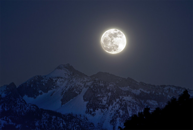 "Super Moon" Moonrise_Composite_5-5-2012