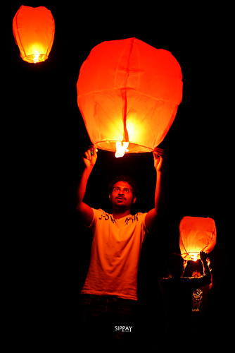 Wishing Wishing Lanterns ! by sippay