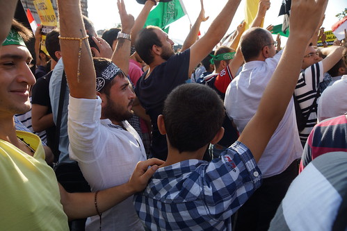 A pro-Morsi Brotherhood demo in Eminonu by CharlesFred