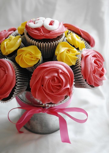 Birthday Cupcake Bouquet