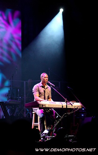 Brian McKnight Concert by DEMO PHOTOS by DeMond Younger