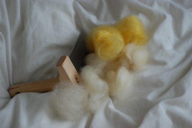 Combed nests of lustrous Wensleydale top on Valkyrie Extrafine Mini Combs