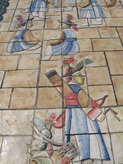 2012-1-korea-079-seoul-suwon-floor tiles