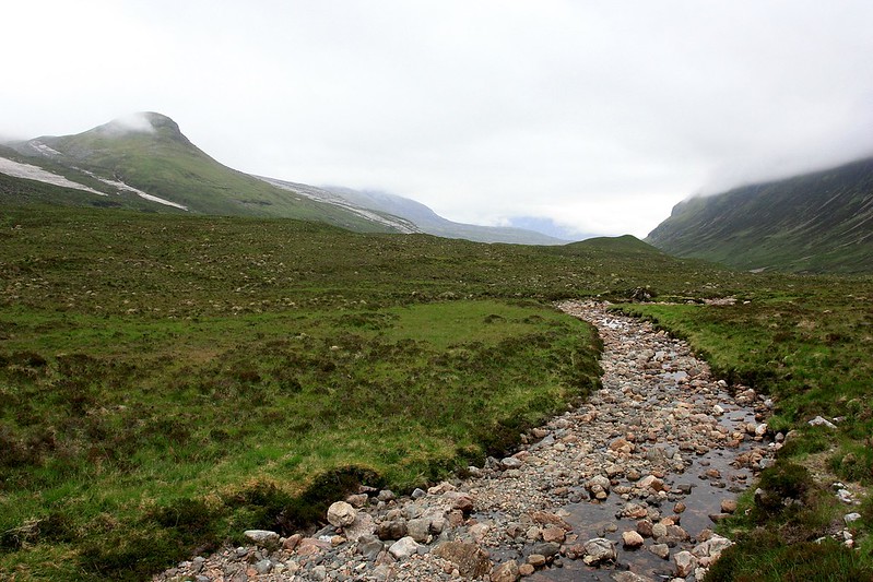 The hills surrounding Loch an Nid
