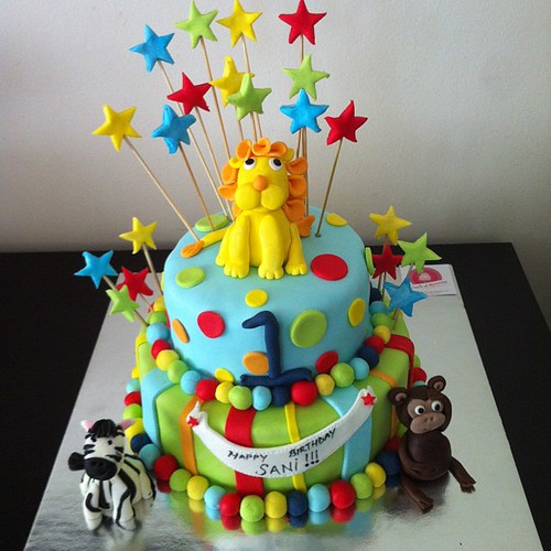 #1stbirthday #birthdaycake #animals #sugarart #sugarcake #sugarpaste #sekerhamurlupastalar by l'atelier de ronitte