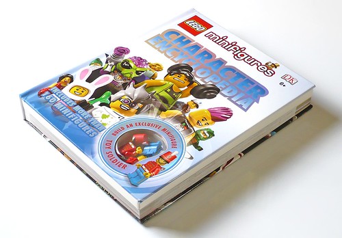 LEGO Minifigures Character Encyclopedia 01