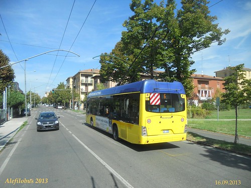filobus Neoplan n°03 in viale Buon Pastore - linea 6