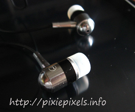 in ear earphones