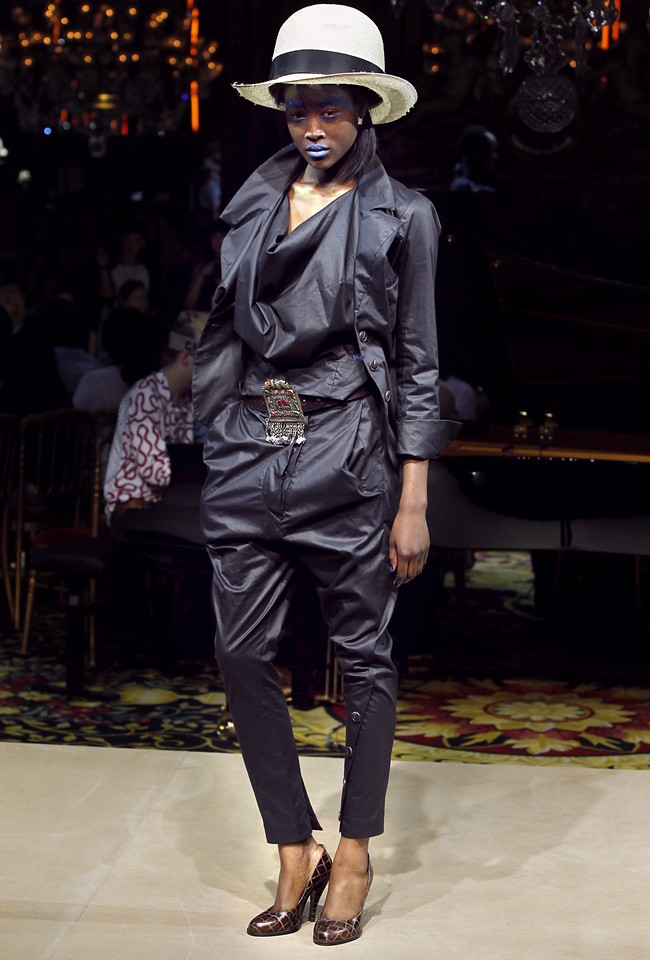 Dress Code: High Fashion: Vivienne Westwood Gold Label S/S 12 (1/2)