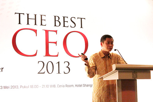 The Best CEO & Indonesia Future Business Leader Award 2013 ~ Presentasi Ignasius Jonan.