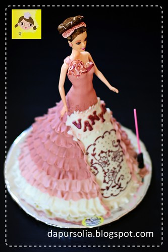 Barbie Cake for Vanya
