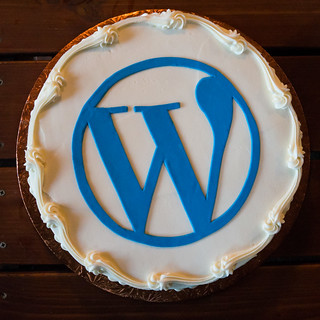 WordPress Logo Cake