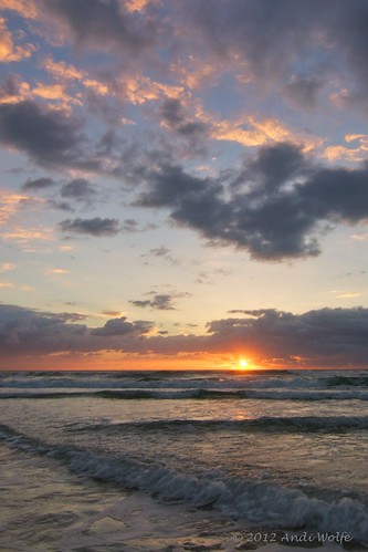 Australian sunrise by andiwolfe