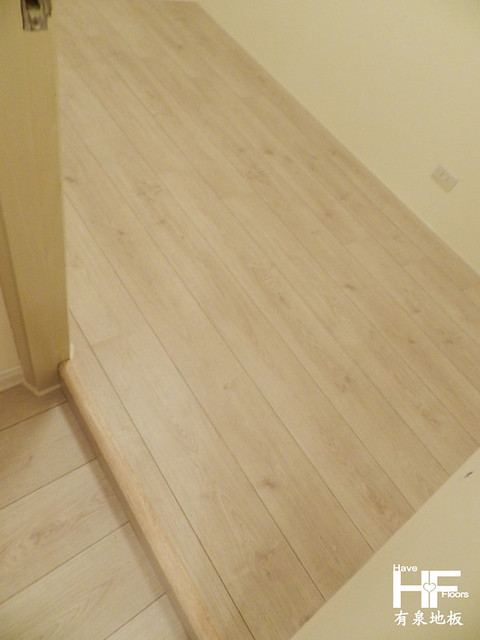 Egger超耐磨木地板 波恩榆木 MF4387   木地板施工 木地板品牌 裝璜木地板 台北木地板 桃園木地板 新竹木地板 木地板推薦 (3)