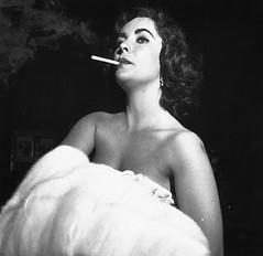 Elizabeth Taylor Smoking Cigarettes