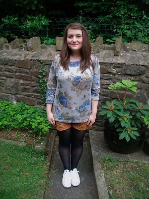 casual, shorts, new look, floral jumper,