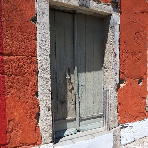 #doors #doorsworldwide #doorsondoors #doors_p #decay by Joaquim Lopes