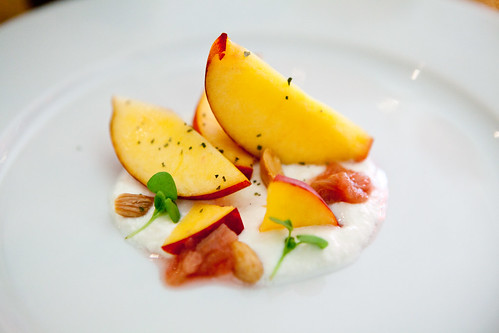 Peaches and creamed ricotta