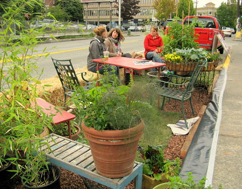Park(ing) Day in Seattle (by: Jeanine Anderson, creative commons)