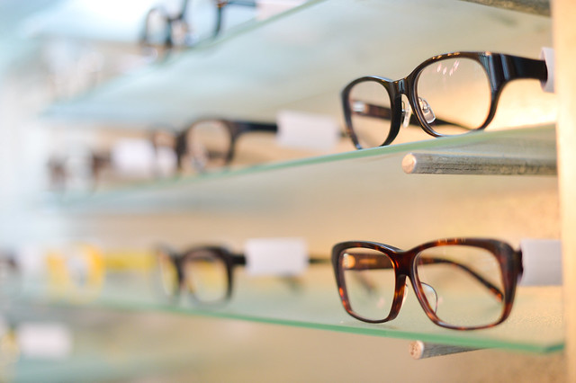 店 白山 眼鏡 有名人も愛用している白山眼鏡店の眼鏡のＤＥＣＯの紹介
