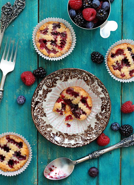Mini-Mixed-Berry-Pie-Bakers-Royale1
