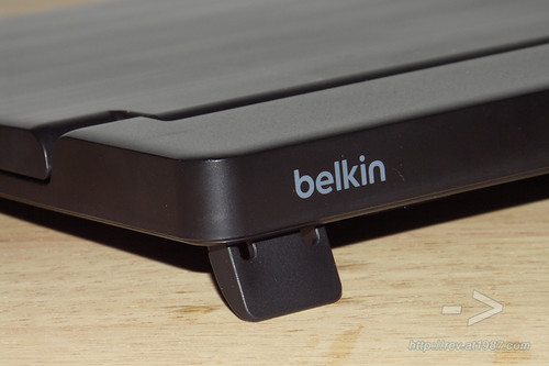 Belkin YourType KEYBOARD + STAND