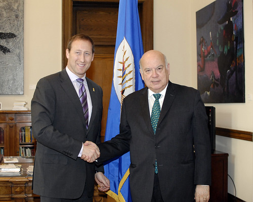 OAS Secretary General Receives Minister of Defense of Canada