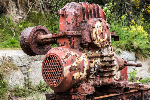 Old Machinery - Killiney beach (Beside The Old Tea Rooms) by infomatique