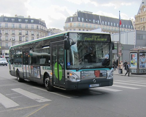 Paris bus 3027